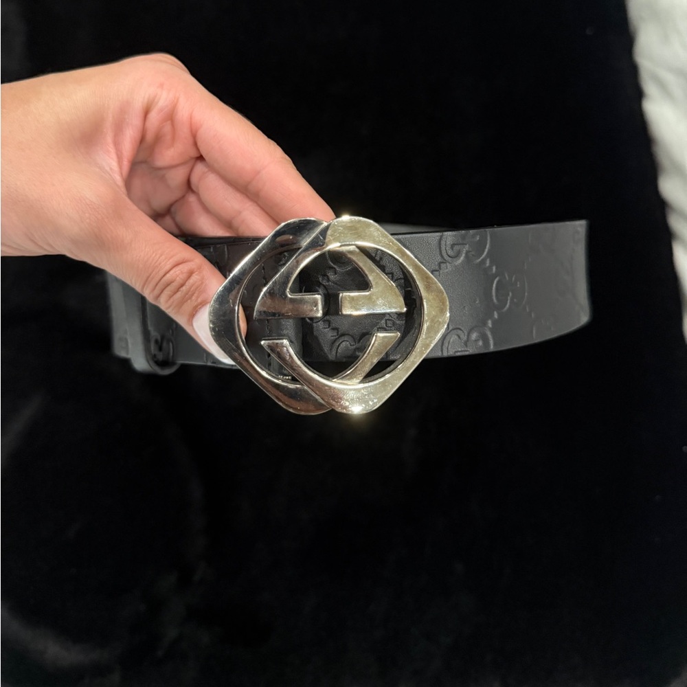 Men’s Gucci belt